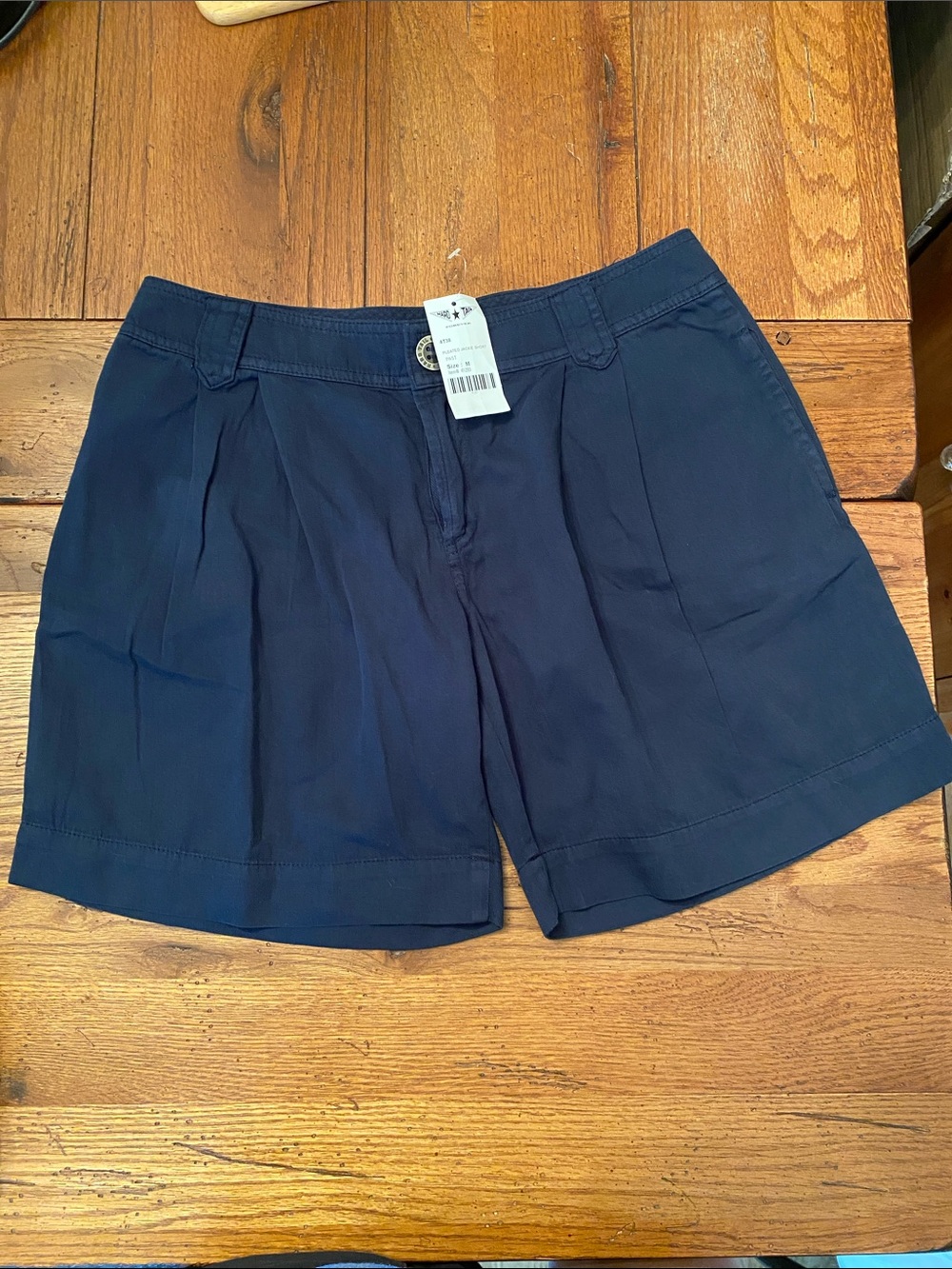 NWT Hardtail Navy blue pleated jackie short M